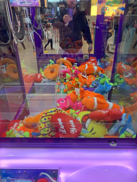 Grue a peluches dnas le Rhone